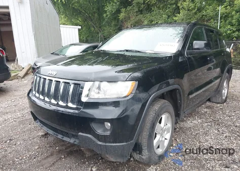 2013 Jeep Grand Cherokee Laredo z USA, uszkodzony, nr VIN 1C4RJFAG8DC558024